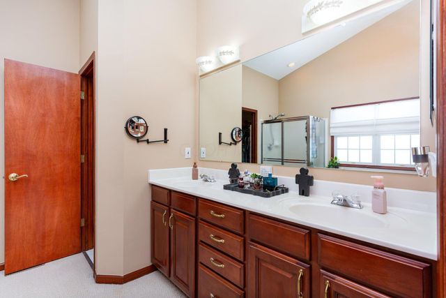 4334 Grathrine Court, Lewis Center, OH 43035