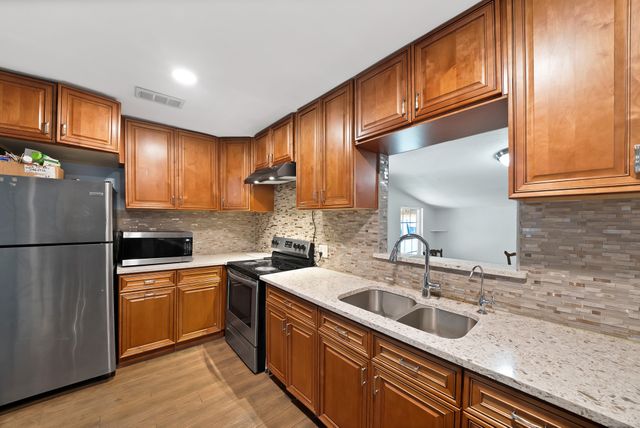 1801 Rayburn Avenue, Mesquite, TX 75149