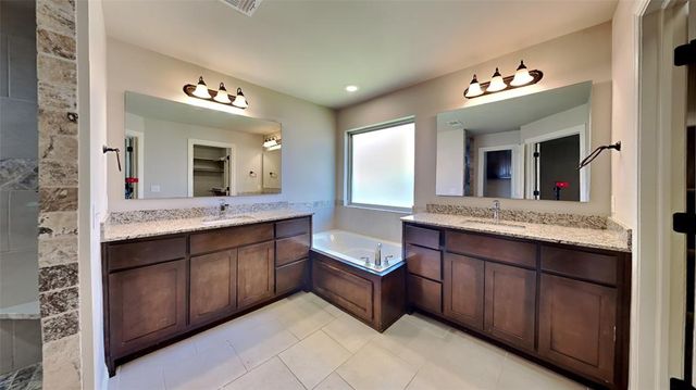 5720 St James Place, Oklahoma City, OK 73179