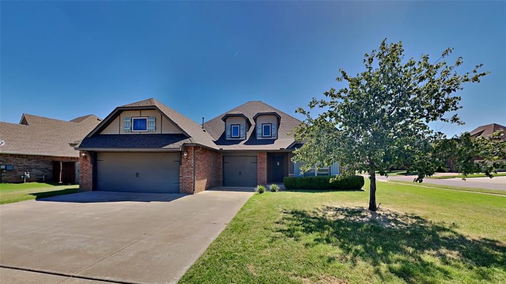 5720 St James Place, Oklahoma City, OK 73179