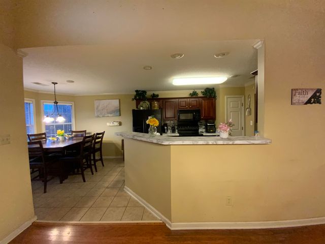 10098 SUTTON RIDGE LN, Unincorporated, TN 38016