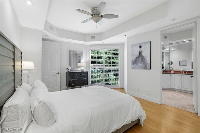 1560 Clermont DR D-201, Naples, FL 34109