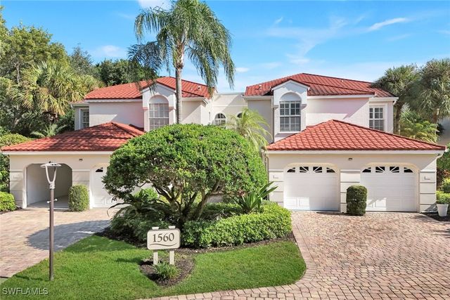 1560 Clermont DR D-201, Naples, FL 34109