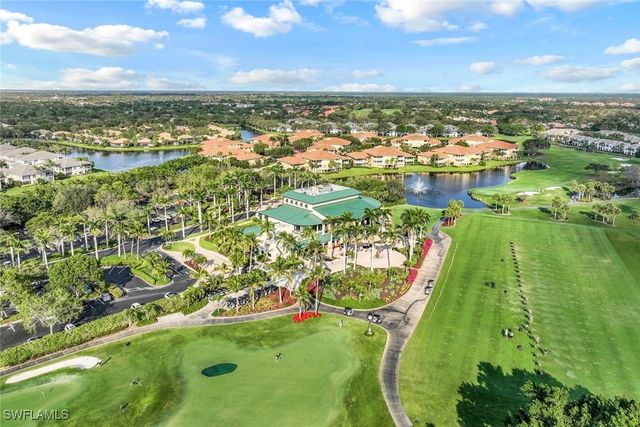 1560 Clermont DR D-201, Naples, FL 34109