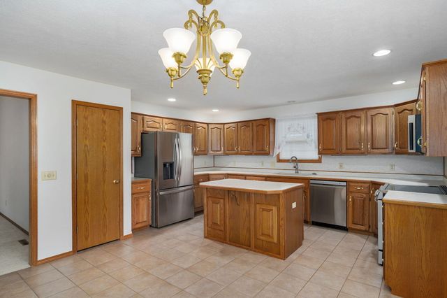 3969 W Greenwood Street, Springfield, MO 65807
