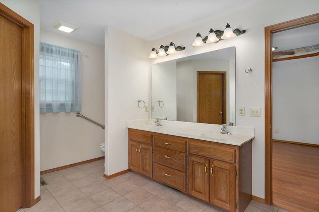 3969 W Greenwood Street, Springfield, MO 65807