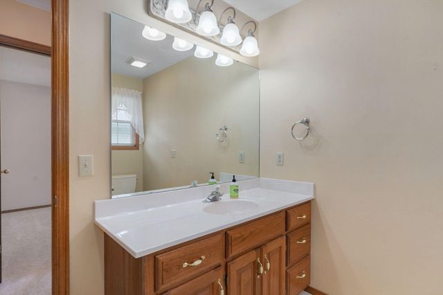 3969 W Greenwood Street, Springfield, MO 65807