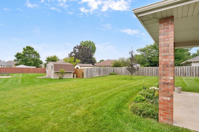 3969 W Greenwood Street, Springfield, MO 65807