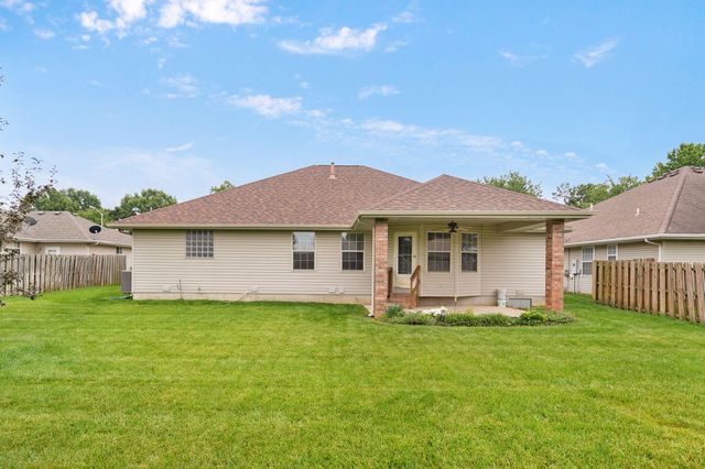 3969 W Greenwood Street, Springfield, MO 65807