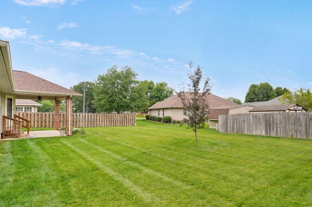 3969 W Greenwood Street, Springfield, MO 65807