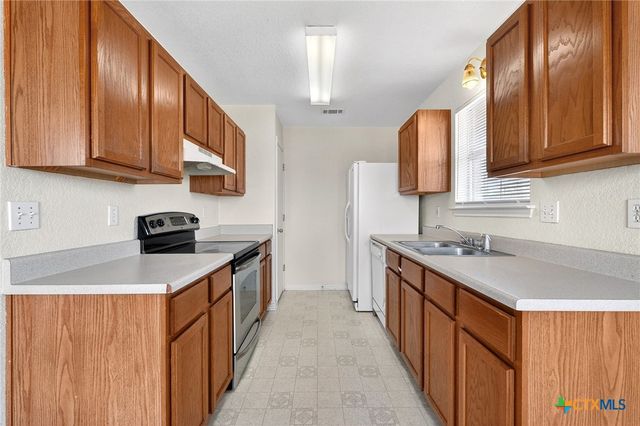 2900 Southhill Drive, Killeen, TX 76549