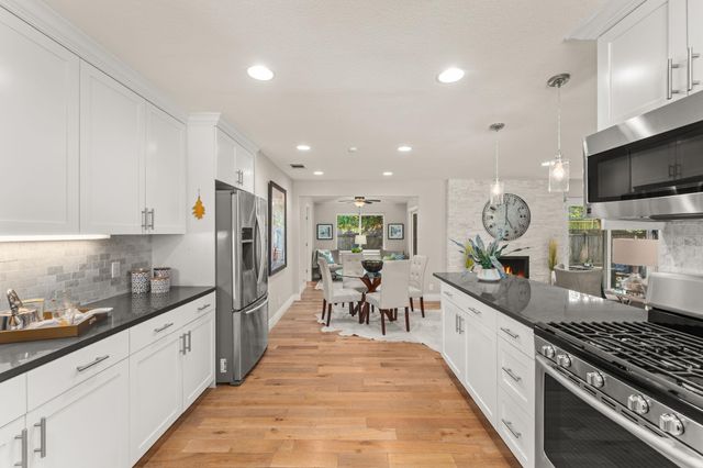 2301 EAST SIDE DR, Austin, TX 78704