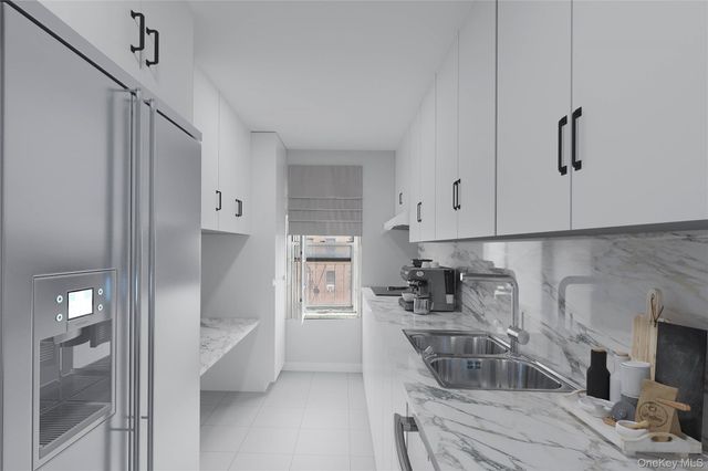 6565 Wetherole Street 2E, Rego Park, NY 11374