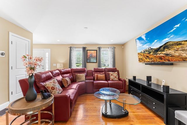95 Prospect Ter, Brockton, MA 02301