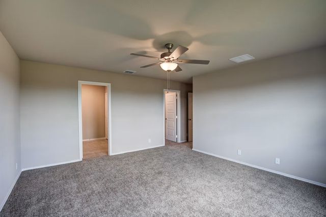 416 Jills Path, Seguin, TX 78155