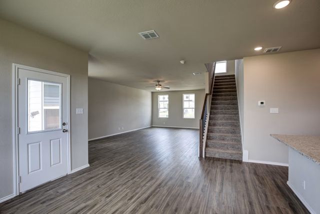 416 Jills Path, Seguin, TX 78155