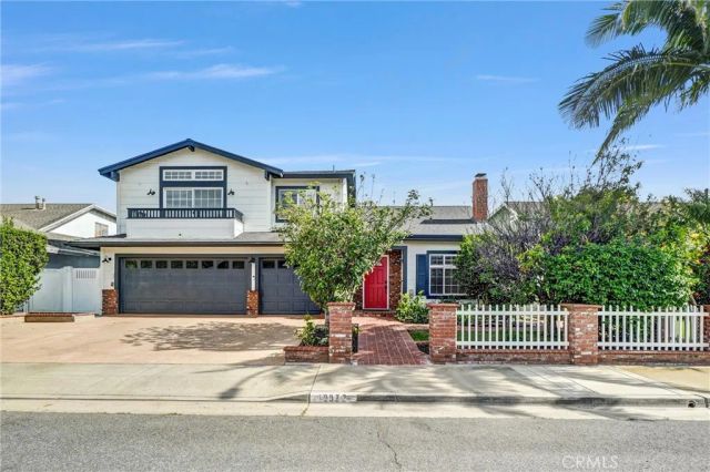 9072 Colbreggan Dr., Huntington Beach, CA 92646