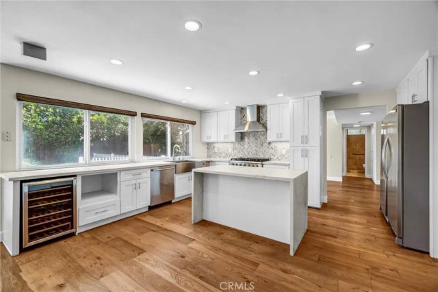 9072 Colbreggan Dr., Huntington Beach, CA 92646