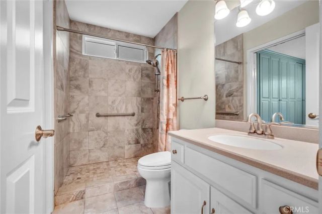 9072 Colbreggan Dr., Huntington Beach, CA 92646