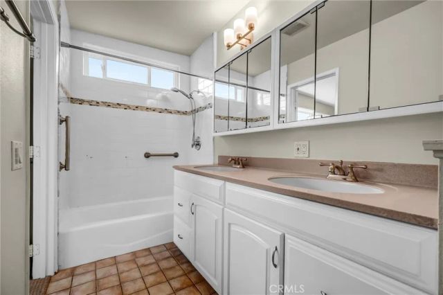 9072 Colbreggan Dr., Huntington Beach, CA 92646