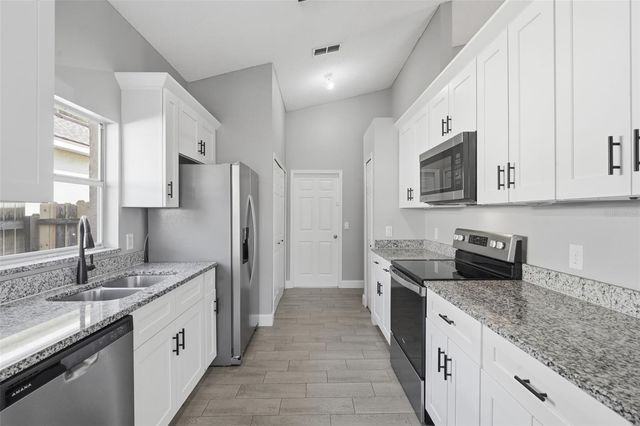 5057 MALLARD POND COURT, Orlando, FL 32808