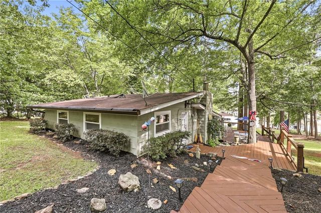 7726 Sourwood Lane, Murrayville, GA 30564