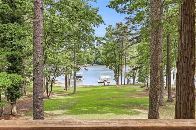 7726 Sourwood Lane, Murrayville, GA 30564