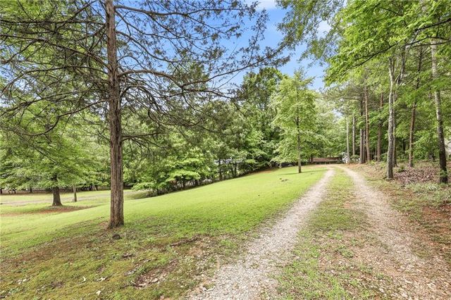 7726 Sourwood Lane, Murrayville, GA 30564