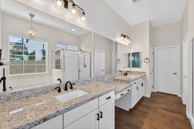 10612 E NOPAL Avenue, Mesa, AZ 85209