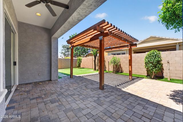 10612 E NOPAL Avenue, Mesa, AZ 85209