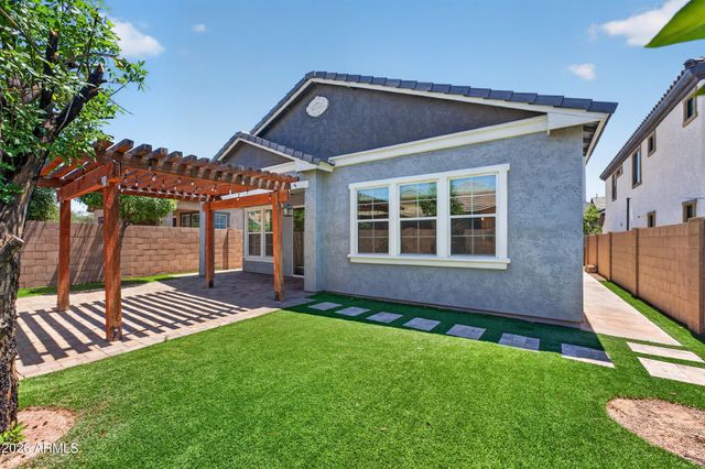 10612 E NOPAL Avenue, Mesa, AZ 85209