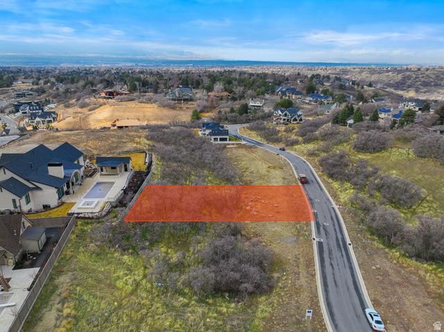 5 BENT HOLLOW LN, Sandy, UT 84092