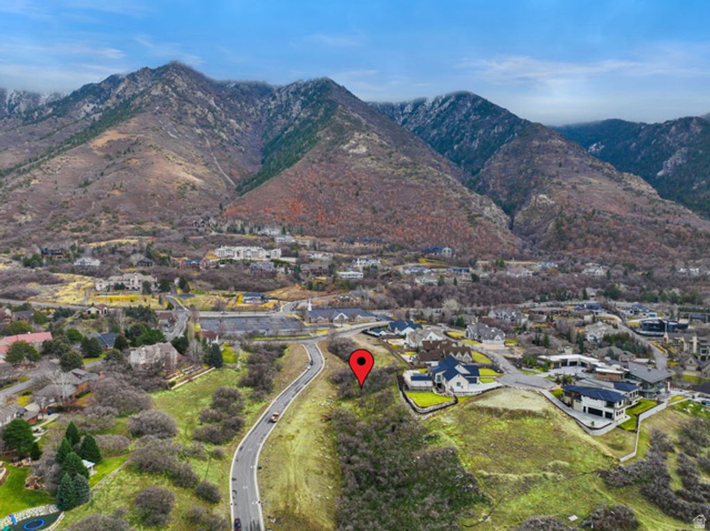 5 BENT HOLLOW LN, Sandy, UT 84092