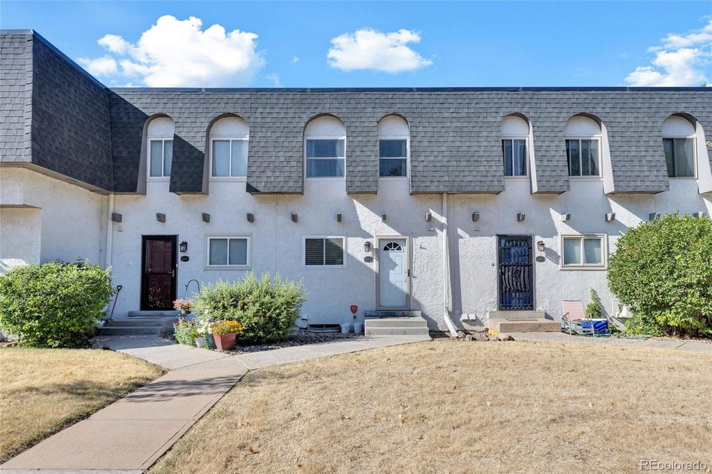 488 E Highline Circle, Centennial, CO 80122