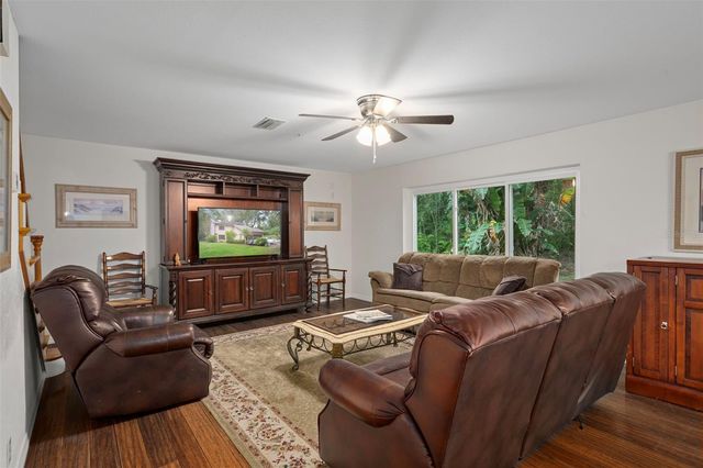 15839 POWERLINE ROAD, Dade City, FL 33523