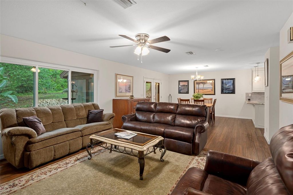 Image 11 of property listing at 15839 POWERLINE ROAD, Dade City, FL 33523