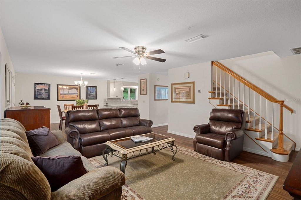 Image 10 of property listing at 15839 POWERLINE ROAD, Dade City, FL 33523