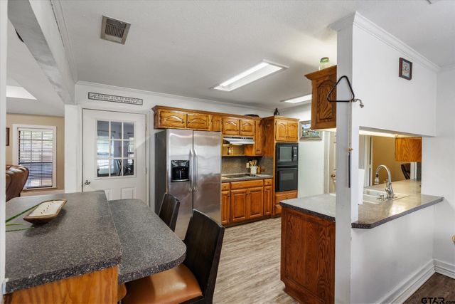 163 Granada SQ, Canton, TX 75103