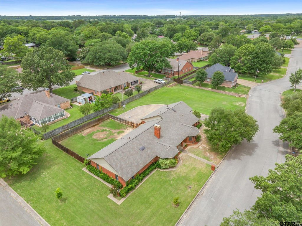 163 Granada SQ, Canton, TX 75103