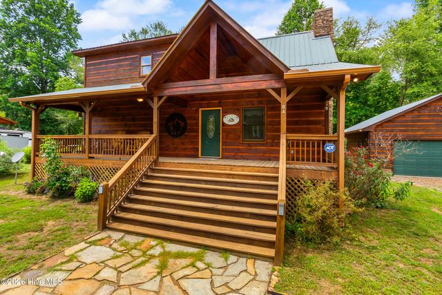 64 Canoe Bend, Murphy, NC 28906