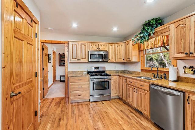 64 Canoe Bend, Murphy, NC 28906
