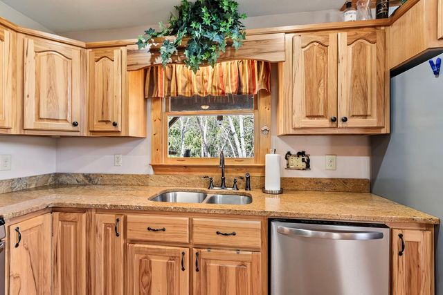 64 Canoe Bend, Murphy, NC 28906