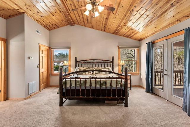 64 Canoe Bend, Murphy, NC 28906