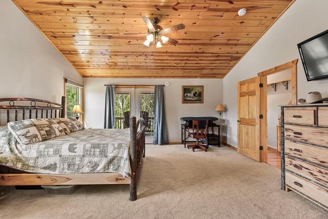64 Canoe Bend, Murphy, NC 28906