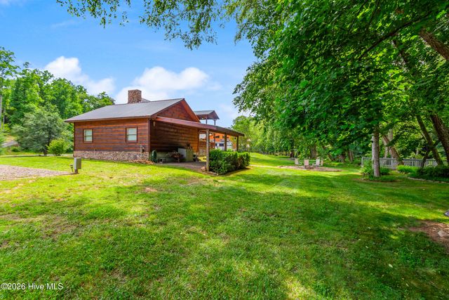 64 Canoe Bend, Murphy, NC 28906