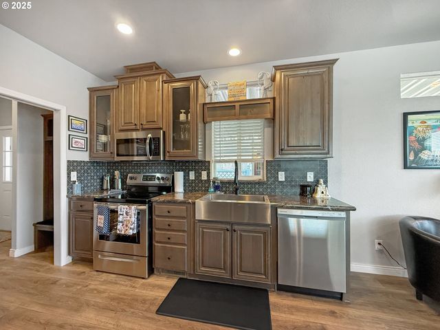 15889 SUNSET STRIP 44, Brookings, OR 97415