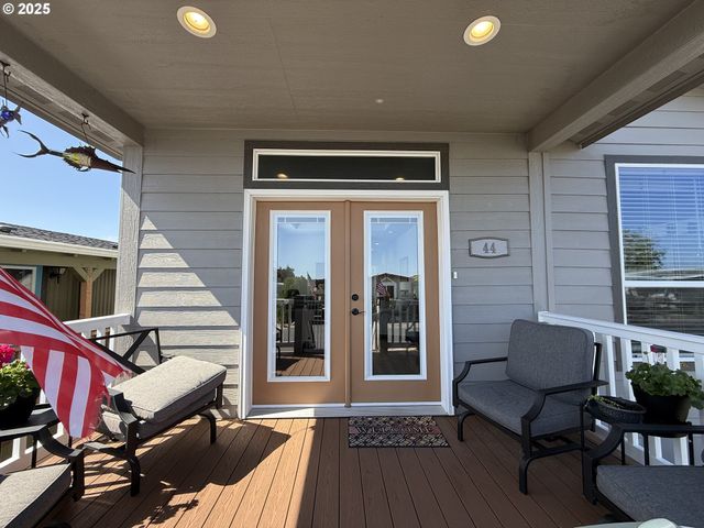 15889 SUNSET STRIP 44, Brookings, OR 97415