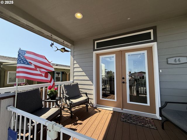 15889 SUNSET STRIP 44, Brookings, OR 97415