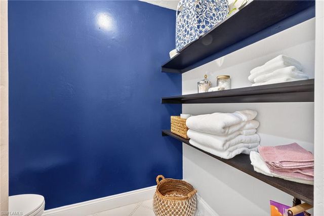 4633 Siesta CIR, Fort Myers, FL 33901