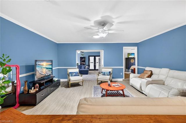 4633 Siesta CIR, Fort Myers, FL 33901